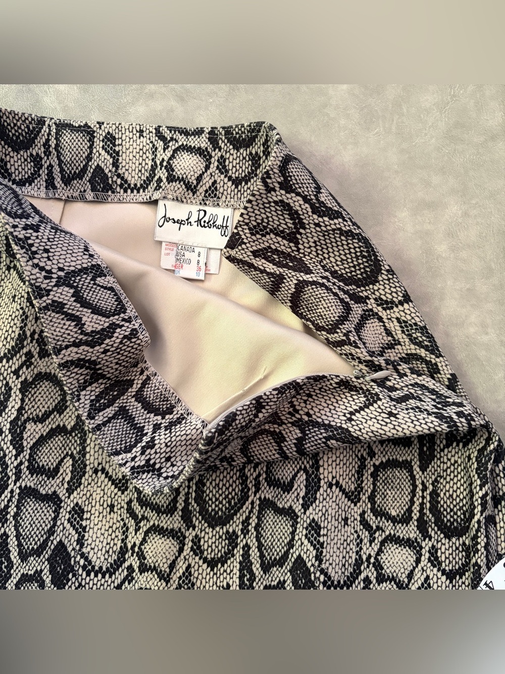 Vintage Joseph Ribkoff Snakeskin Skirt Suit Set 2 Piece Matching Set 90's Y2K - Picture 12 of 15